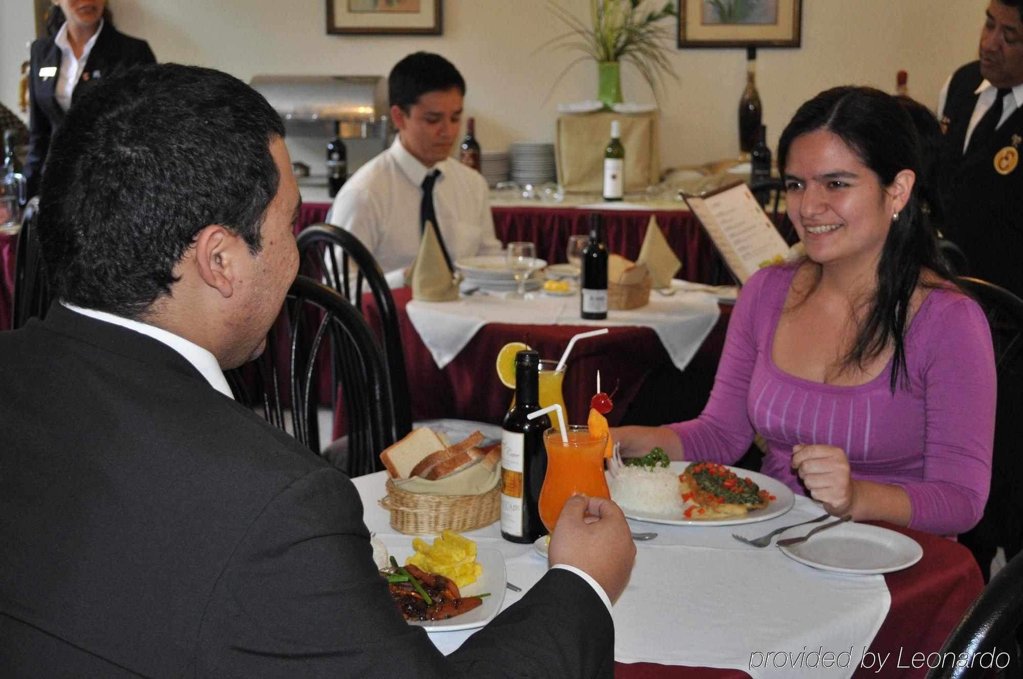 Embajadores Hotel Лима Ресторан фото